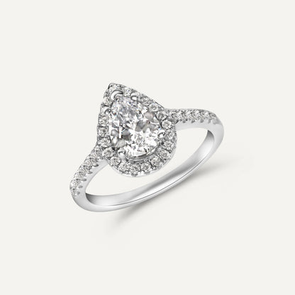 Eleganz und Liebe: Herzring in Silber